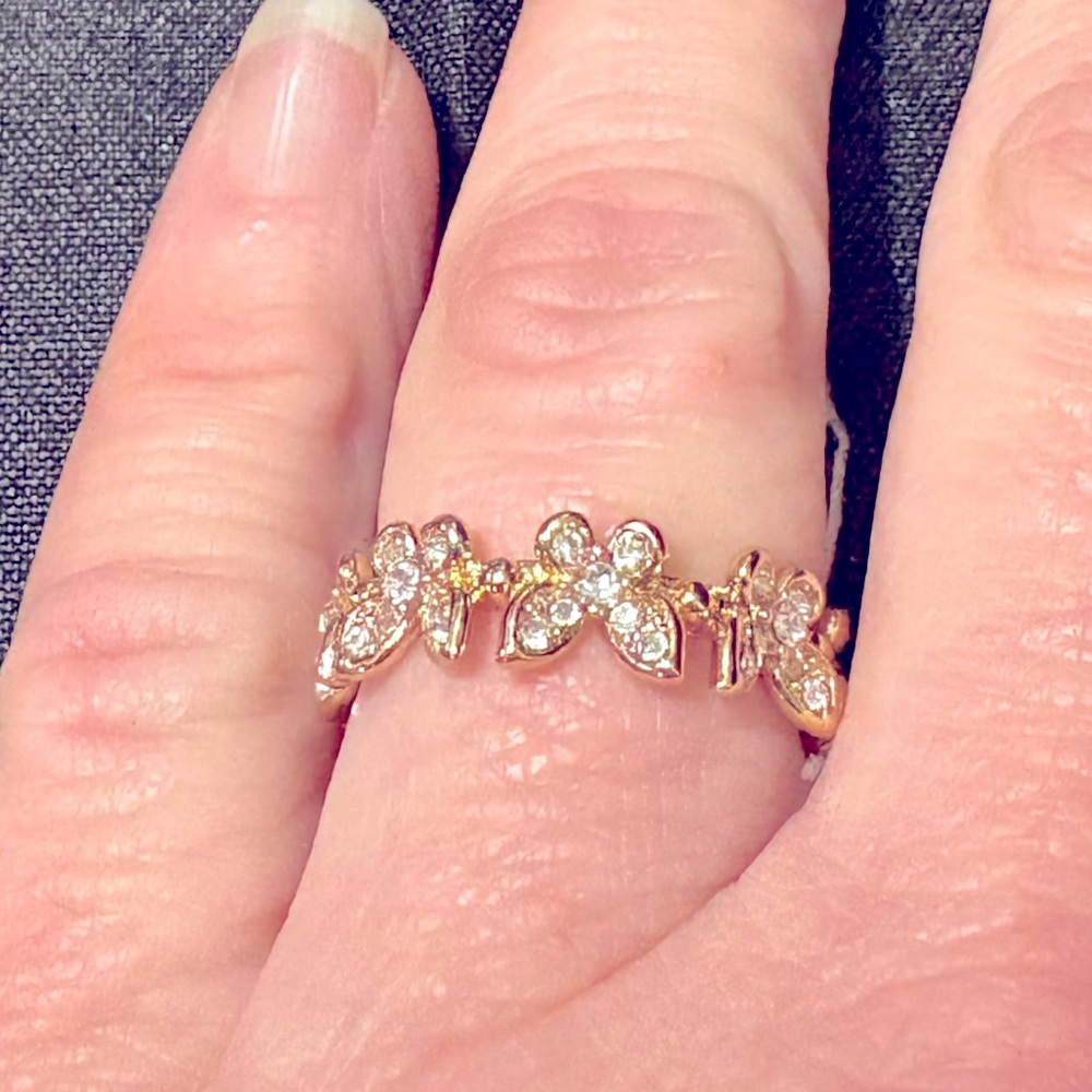 Beautiful Butterfly Ring W/bling Accents